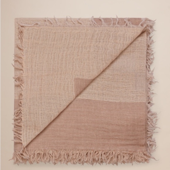 Aritzia Wilfred Beige Nude Blanket Scarf 100% Wool - Picture 3 of 7